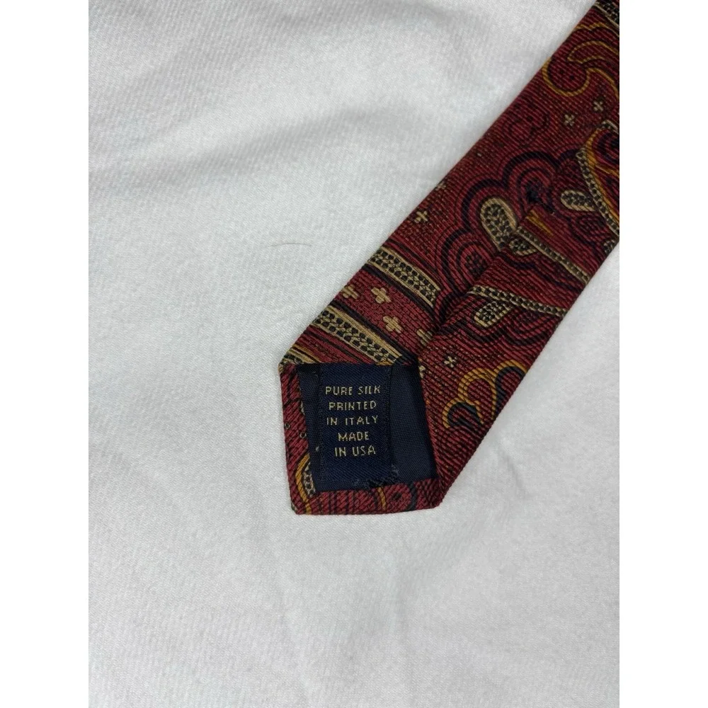 Brooks Brothers Makers Red Paisley Tie Pure Silk Printed‎ In Italy Made in USA